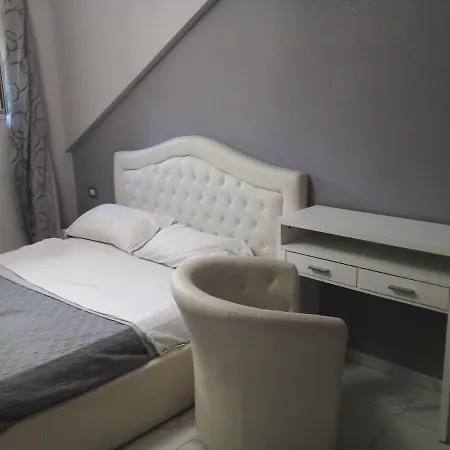 Eterna Panzió Nápoly